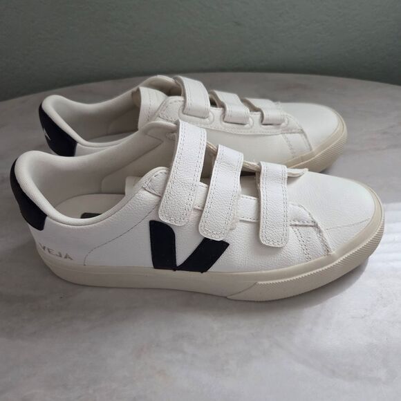 Veja Recife Logo Sneakers Women's Size 8 - Picture 2 of 16
